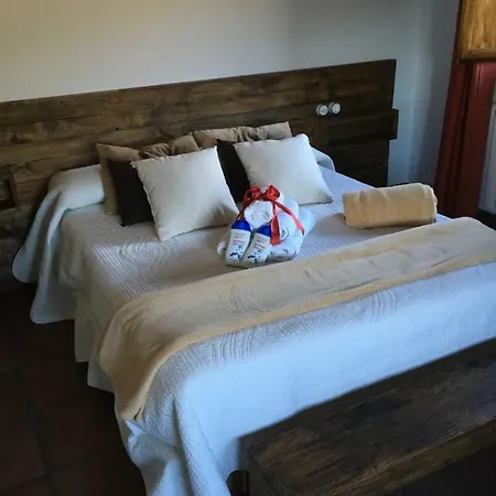 Las Estrebedes Casa Rural *