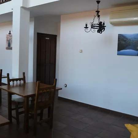 Las Estrebedes Casa Rural * Caminomorisco