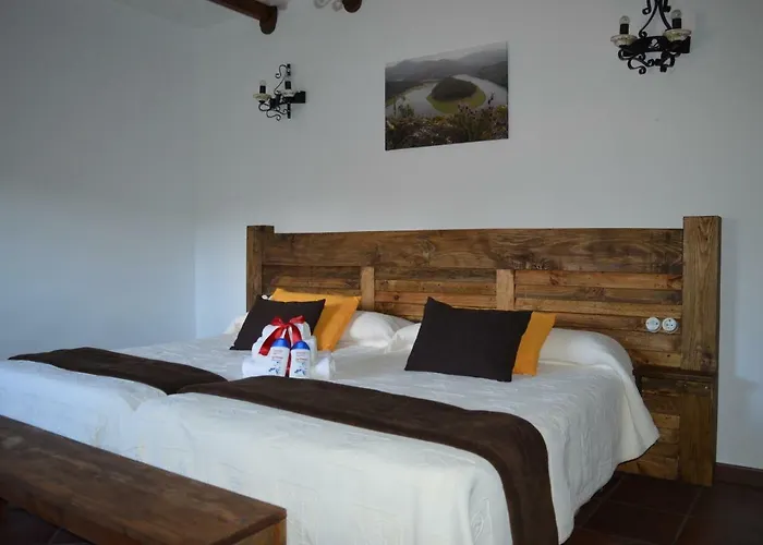 Las Estrebedes Casa Rural *