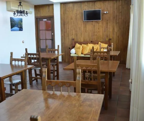 Las Estrebedes Casa Rural * Каминомориско