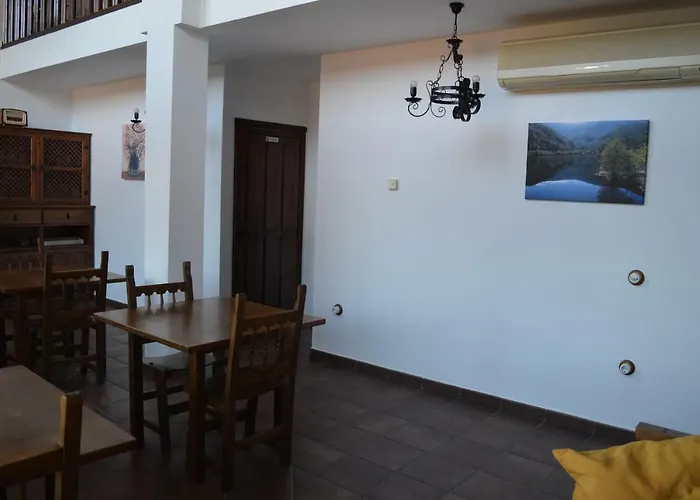 Las Estrebedes Casa Rural * Каминомориско